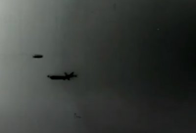 Наскоро Пентагонът публикува поредното видео показващо НЛО движещо се с