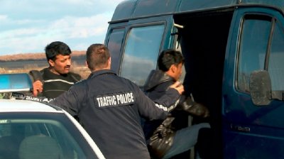 Близо 30 нелегални мигранти са заловени в ранния следобед близо