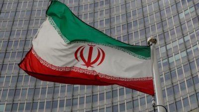 Иран е екзекутирал двама души които са били осъдени на