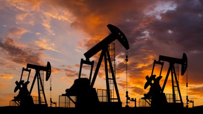 Петролът на ОПЕК се срина под $74 за барел