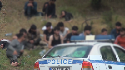 Тумба нелегални мигранти са задържани до ямболското село Иречеково Те