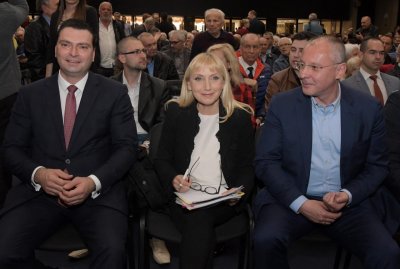 Само шестима от общо 17 български евродепутати подкрепиха днес присъединяването