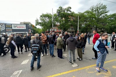 Жители на столичния квартал Илинден за поредна вечер блокираха движението