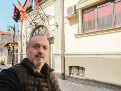 Президентът Румен Радев ще връчи български документи за самоличност на
