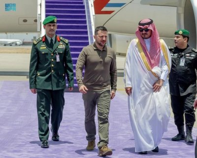 Президентът на Украйна Володимир Зеленски с изненадващо посешение в Саудитска Арабия Пристигнах в