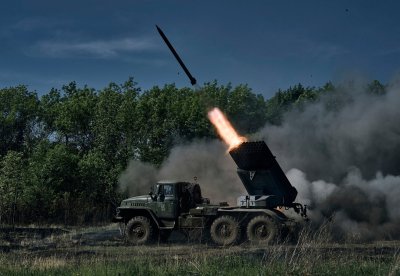 Украйна и Русия съобщиха за нови атаки с ракети и дронове