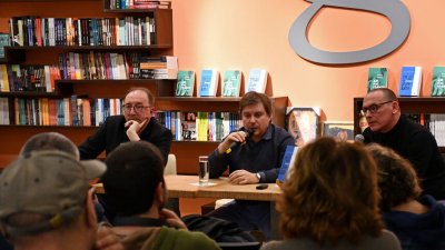 Писателят-дисидент Сергей Лебедев: Руснаците тихичко чакат да мине и тази война