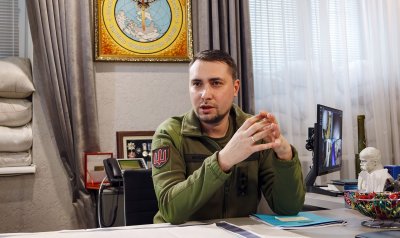 Началникът на украинското разузнаване живее с парче мина под сърцето