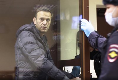 Отново пратиха Навални в карцера