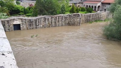 Нивото на река Янтра във Велико Търново се повиши до