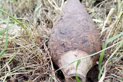 Екип от Военноморските сили взриви стар боеприпас намерен край село