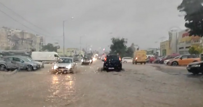 След интензивните валежи във Варна се образуваха локални наводнения На
