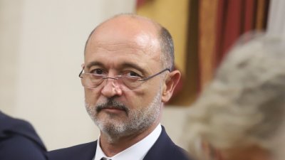 Министърът на здравеопазването д р Асен Меджидиев ще инициира промени в