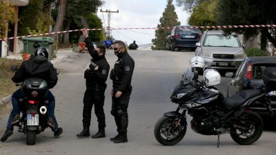 В Гърция затягат мерките по контрол на трафика от петък