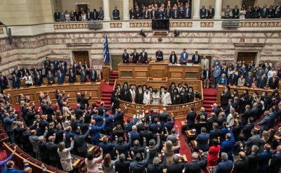 Днес новоизбраните гръцки депутати полагат клетва Създава се парламент за