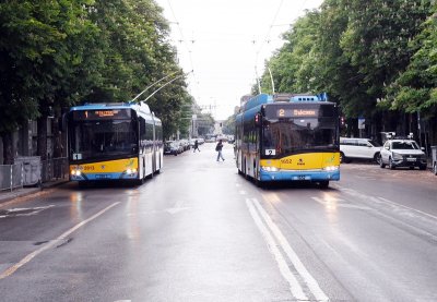 Допълнителен транспорт за Задушница обеща Столична община 