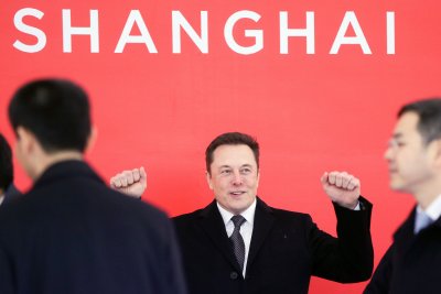 Китай посрещна Илон Мъск с отворени обятия