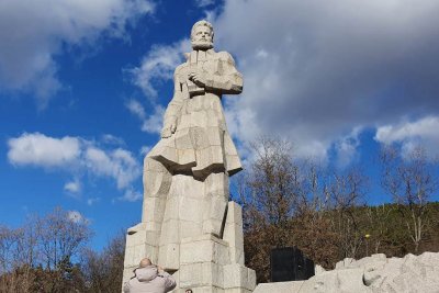 България отбелязва Деня на Ботев и на загиналите за свободата