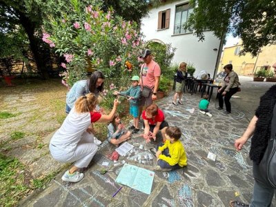 Училище Райна Княгиня в Болоня отбеляза Деня на детето в