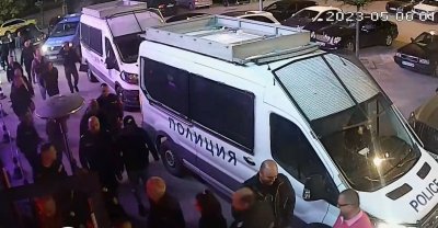 Наказват 6-ма полицаи за голите обиски в дискотеката в Пловдив