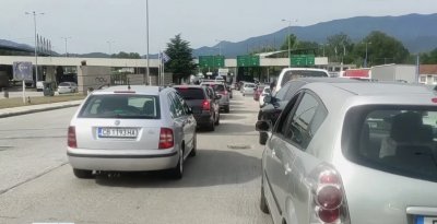 Интензивен трафик на граничен пункт Кулата тази сутрин Стотици автомобили