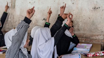 Десетки ученички отровени в Афганистан