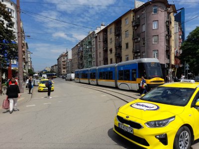 Авария спря движението на част от трамвайните линии В центъра