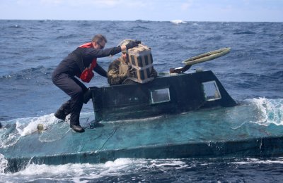 Американските власти заловиха 5 тона кокаин в подводница
