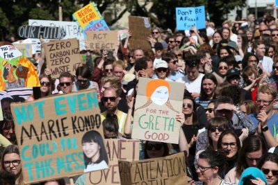 Десетки хиляди на протест за климата в Нова Зеландия