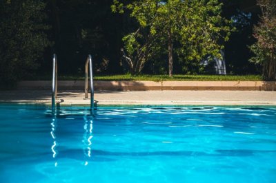 Проверка на басейните в страната в началото на летния сезон