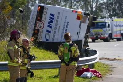 Десет са жертвите на пътно транспортно произшествие в Австралия когато автобус с около