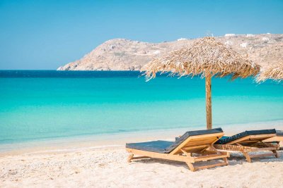 Гърция не е премахнала практиката чадър и шезлонг на плажа