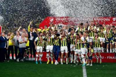 Фенербахче спечели Купата на Турция за седми път в историята