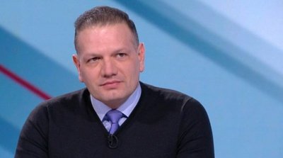 Защо правосъдният министър Атанас Славов не атакува Прокурорската колегия за
