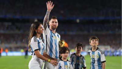 Световният шампион Аржентина победи Австралия с 2 0 в приятелски мач