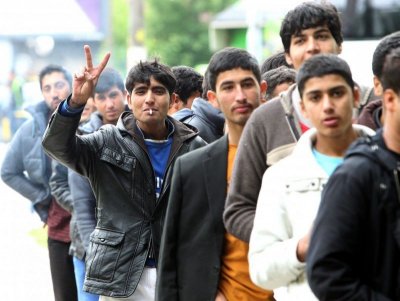 Задържаха 25 нелегални мигранти в Кюстендилско