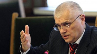 Валентин Радев: 50% е пропускваемостта на мигранти