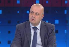 Докато това политическо мнозинство управлява България може би ще изпратим