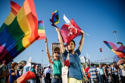 Турската полиция е извършила арести на демонстранти от ЛГБТ общността