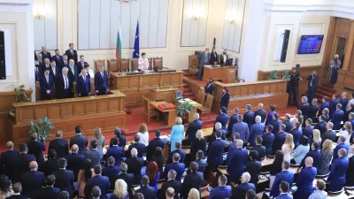 Депутатите решават отново за изваждането на НСлС от прокуратурата