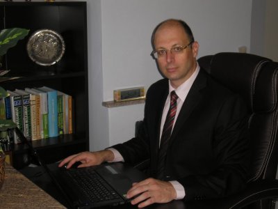 Емилиян Гебрев и неговите предприятия са едни от големите производители
