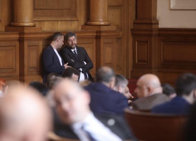 ИТН се гаврят: В Конституцията да пише, че Христо Иванов одобрява главния прокурор