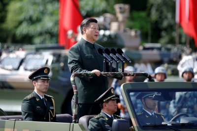 Си Дзинпин иска армията на Китай да е "готова за бой"