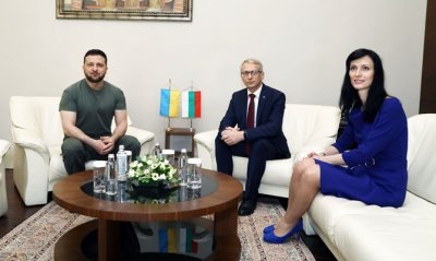 Срещата на Володимир Зеленски в МС с премиера Николай Денков