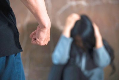 27 годишен криминално проявен пловдивчанин е задържан за упражнено домашно насилие