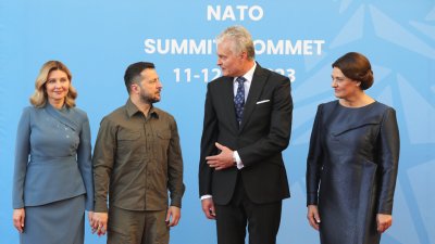 НАТО каза на Украйна кога ще влезе в Алианса
