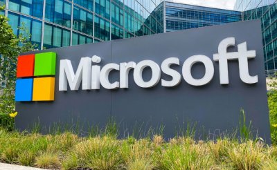 Американският технологичен гигант Майкрософт Microsoft потвърди намеренията си да съкрати