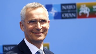 Лидерите на НАТО са в Литва на решаваща среща на