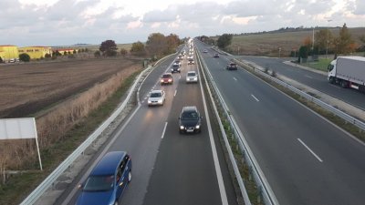 Движението при км 270 на АМ Тракия в посока Бургас