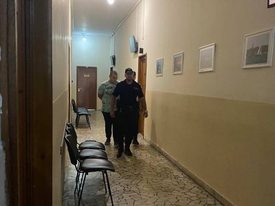 Районният съд в Бургас гледа мярката за неотклонение на двамата